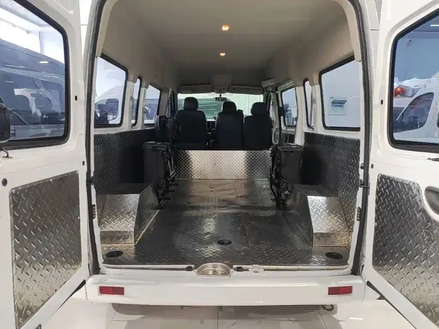 Maxus Xintu V80 — Фото автомобиля 18
