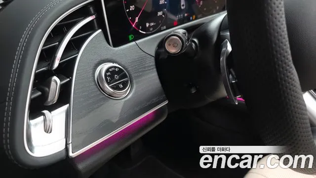 Mercedes-Benz E-Class — Фото автомобиля 23