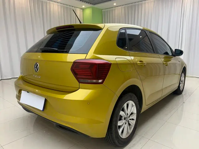 Volkswagen Polo — Фото автомобиля 12