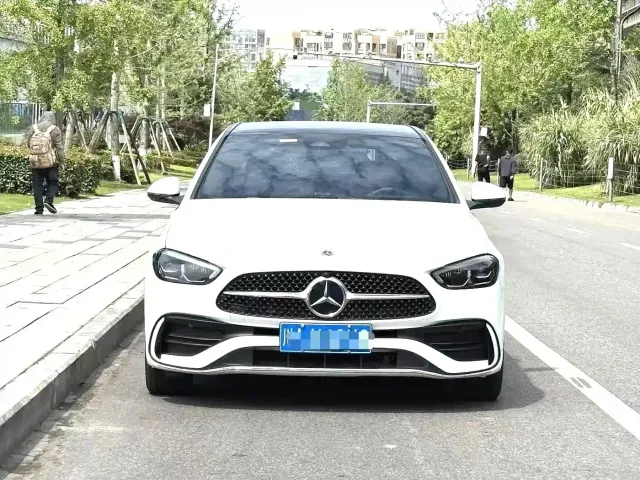 Mercedes-Benz C-Class — Фото автомобиля 2