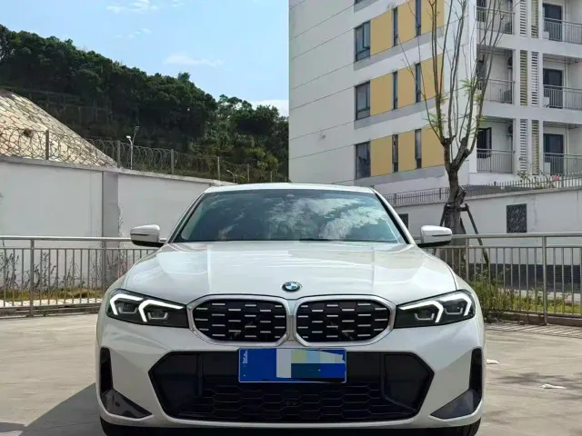BMW 3 Series — Фото автомобиля 2
