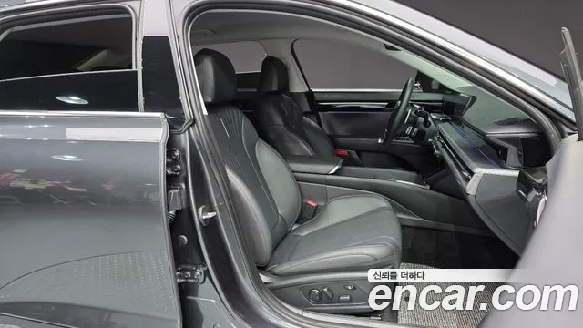 Hyundai Grandeur GN7 — Фото автомобиля 16