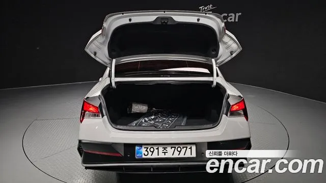 Hyundai Avante CN7 — Фото автомобиля 20