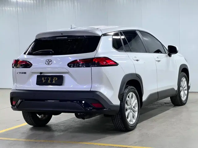Toyota Frontlander — Фото автомобиля 4