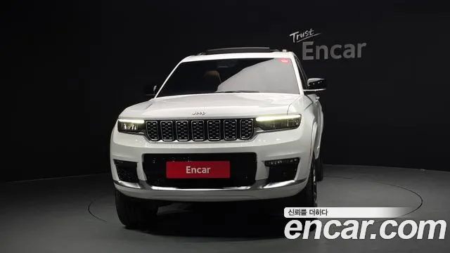 Jeep Cherokee Grand Cherokee(WL) L 3.6 Summit Reserve — Фото автомобиля 2