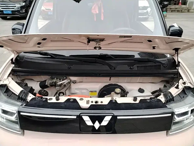 Wuling Hongguang Mini EV — Фото автомобиля 19