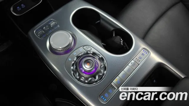 Genesis GV60 — Фото автомобиля 8
