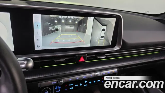 Hyundai Ioniq 6 — Фото автомобиля 24