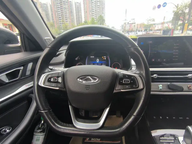 Chery Tiggo 8 — Фото автомобиля 9