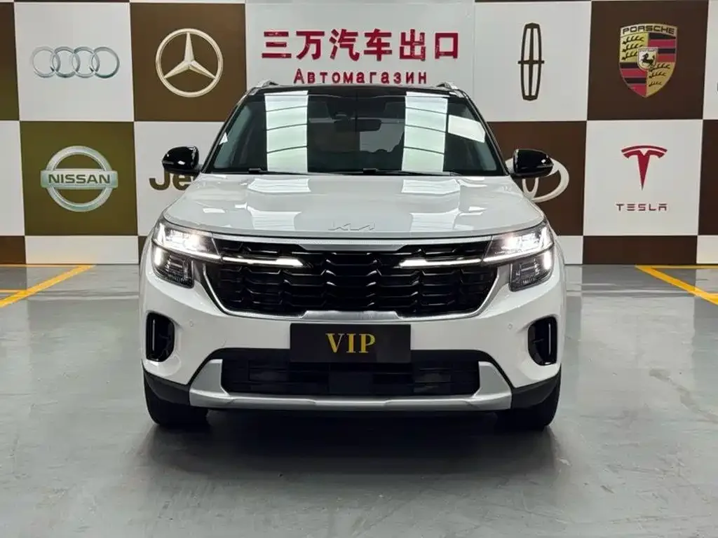 Kia Seltos 2023 1.5L CVT Luxury Edition — Фото автомобиля 2