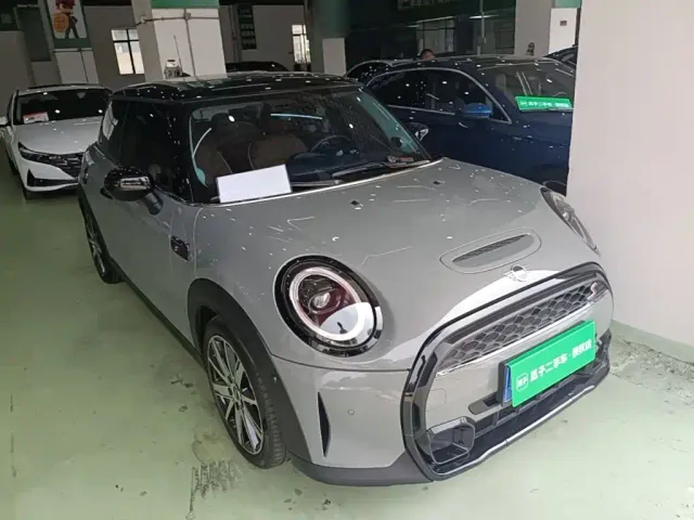 MINI Hatch — Фото автомобиля 3
