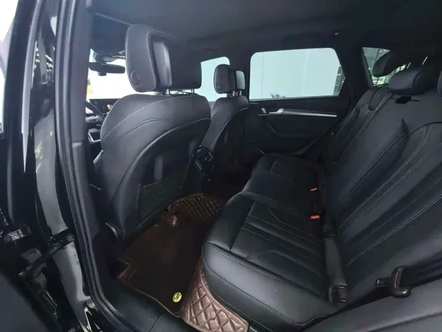 Audi Q5L — Фото автомобиля 14