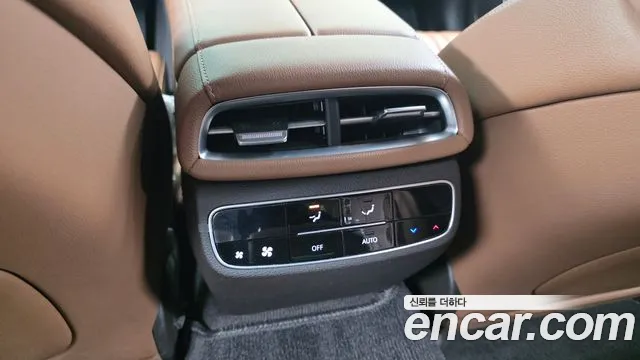 Genesis G80 Бензин 2.5 турбо 2WD — Фото автомобиля 27
