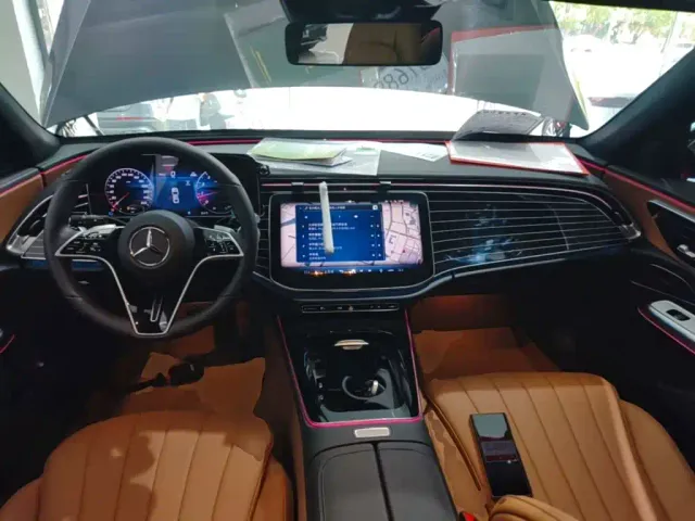 Mercedes-Benz E-Class — Фото автомобиля 9