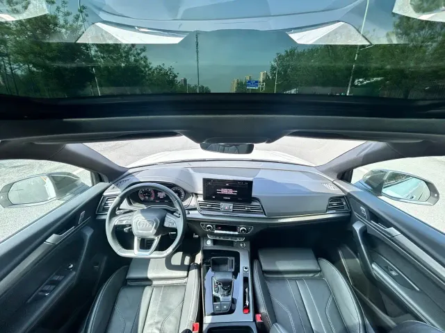 Audi Q5L — Фото автомобиля 14