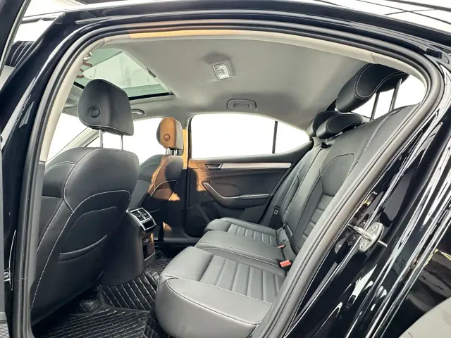 Skoda Superb — Фото автомобиля 5