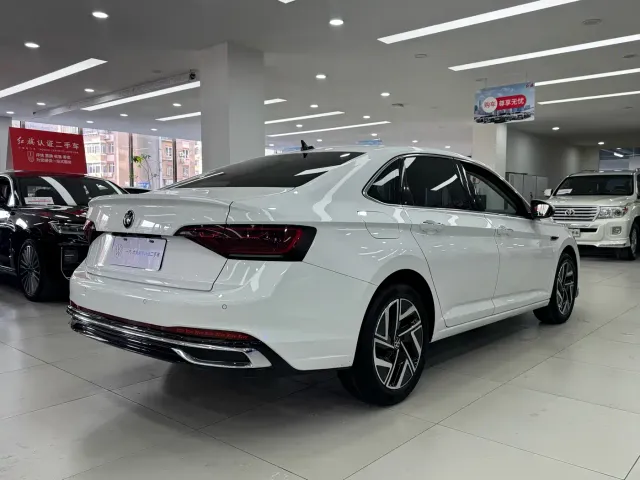 Volkswagen Sagitar — Фото автомобиля 4
