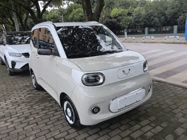 Wuling Hongguang Mini EV — Фото автомобиля 3