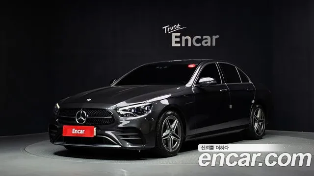 Фотография автомобиля — Mercedes-Benz E-Class W213