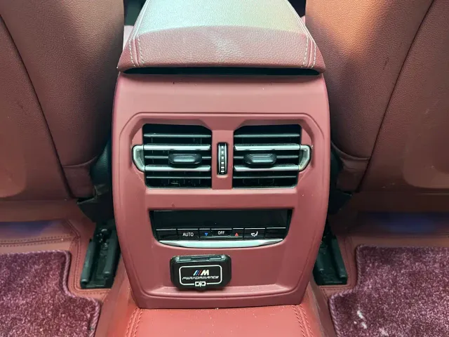 BMW 3 Series — Фото автомобиля 7