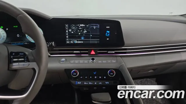 Hyundai AVANTE Avante (CN7) — Фото автомобиля 13