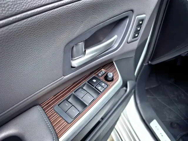 Toyota Granvia — Фото автомобиля 9
