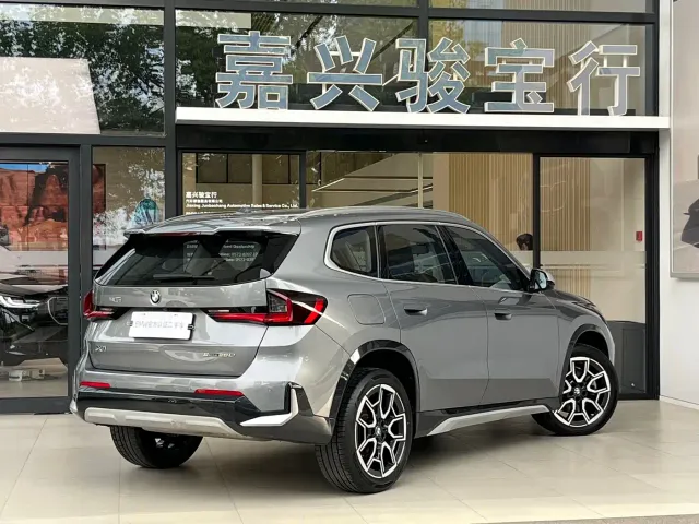 BMW X1 — Фото автомобиля 3