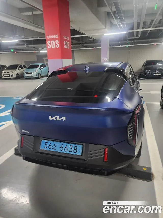 Kia EV4 — Фото автомобиля 2
