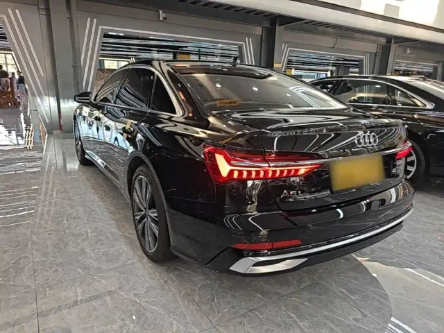 Audi A6L — Фото автомобиля 4