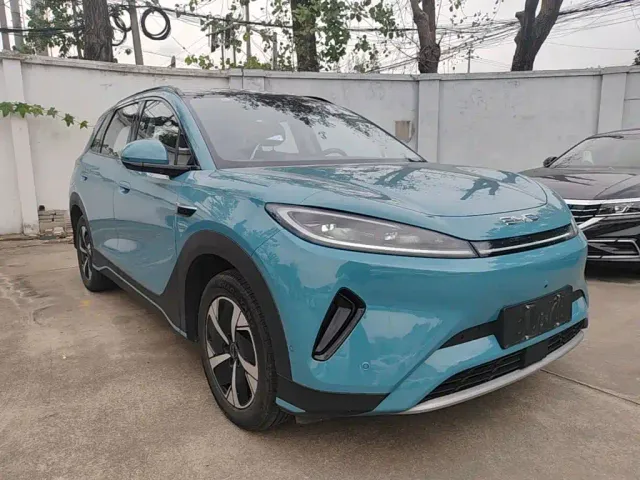 BYD Sealion 05 EV — Фото автомобиля 3