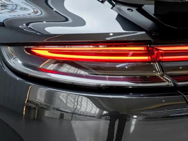 Porsche Panamera — Фото автомобиля 9
