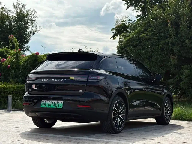 Leapmotor C11 — Фото автомобиля 4