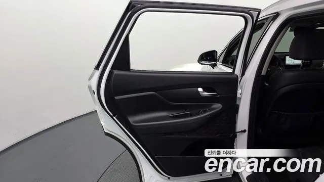 Hyundai Santafe Новый Santa Fe Дизель 2.2 4WD — Фото автомобиля 24