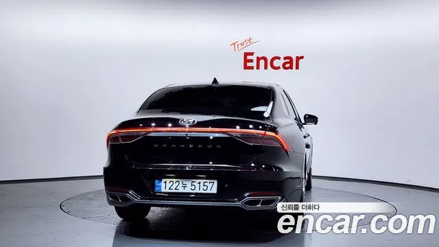Hyundai Grandeur Новый Grandeur IG — Фото автомобиля 4
