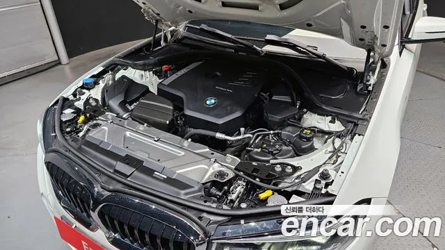 BMW 3-Series 3 серия (G20) 320i M Sport — Фото автомобиля 6