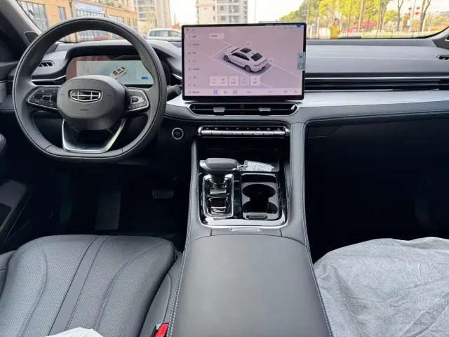 Geely Xingrui — Фото автомобиля 4