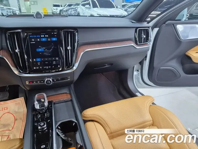 Вольво V60 V60 Cross Country 2 поколение B5 Ultimate AWD — Фото автомобиля 8