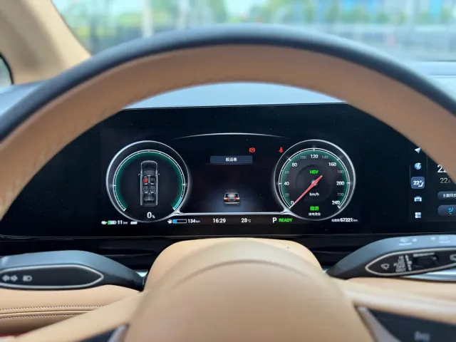 Voyah Auto Voyah Dreamer 2022 Low Carbon Edition Home — Фото автомобиля 15