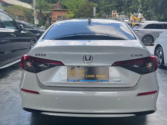 Honda Civic — Фото автомобиля 4