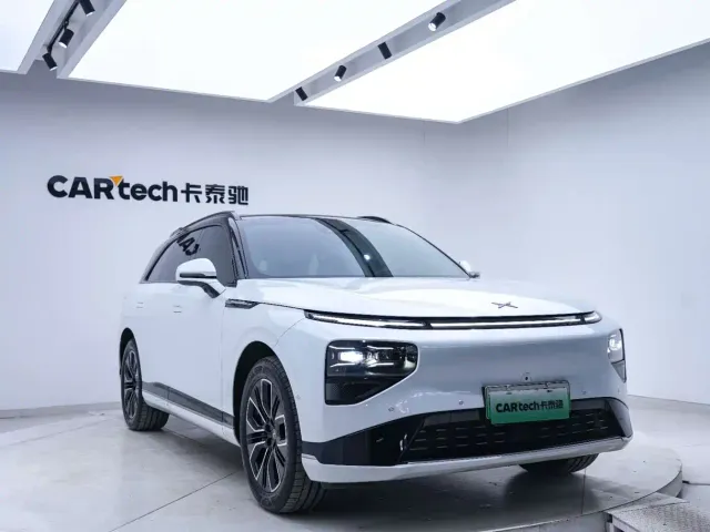Xpeng G9 — Фото автомобиля 5