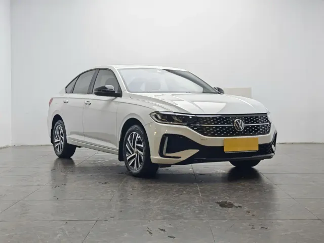 Volkswagen Lavida — Фото автомобиля 2