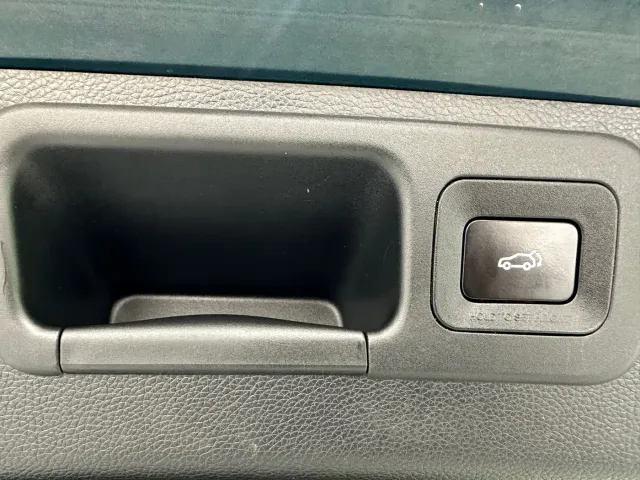 GAC Trumpchi GS8 — Фото автомобиля 19