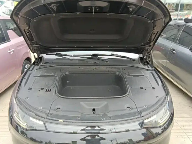 Leapmotor C01 — Фото автомобиля 19