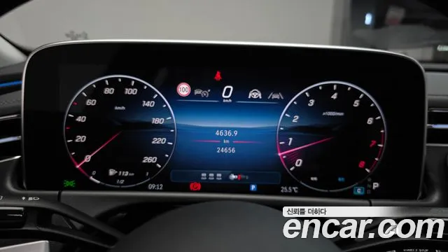 Mercedes-Benz E-Class — Фото автомобиля 8
