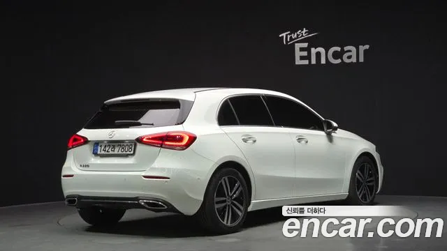 Mercedes-Benz A-Class — Фото автомобиля 2