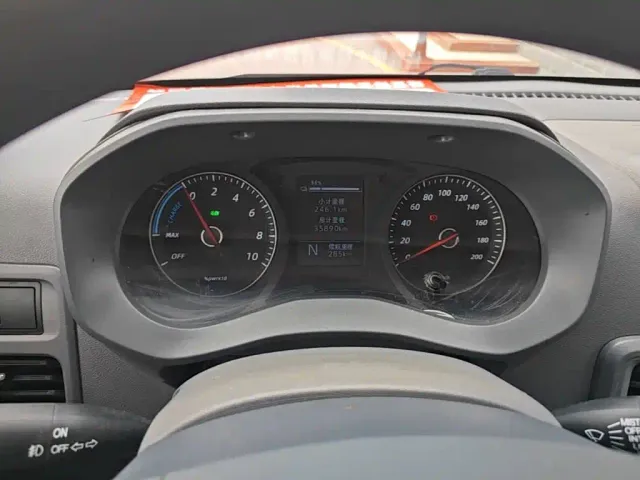 Wuling Yangguang — Фото автомобиля 11