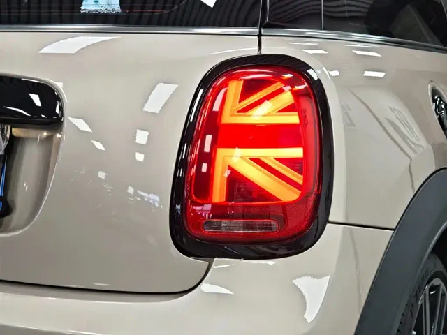 MINI Hatch — Фото автомобиля 10