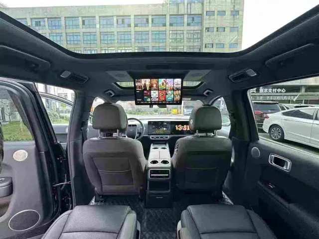 Li Auto L8 — Фото автомобиля 4