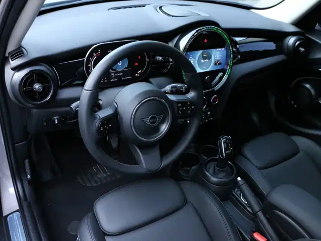 MINI Hatch — Фото автомобиля 18