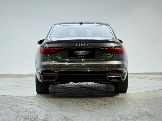Audi A4L — Фото автомобиля 3